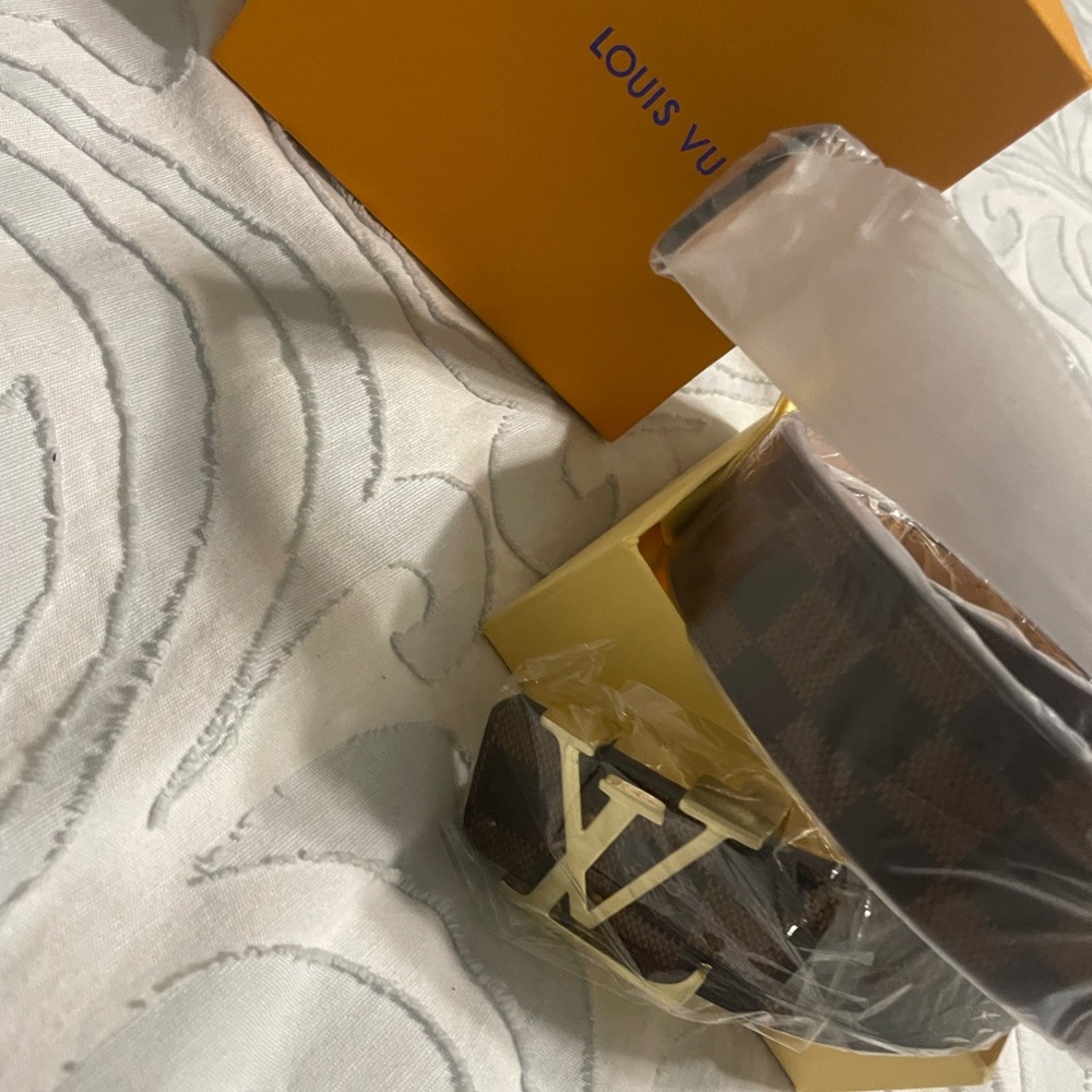 Chic Green Halter Top - Picture 4 of 5